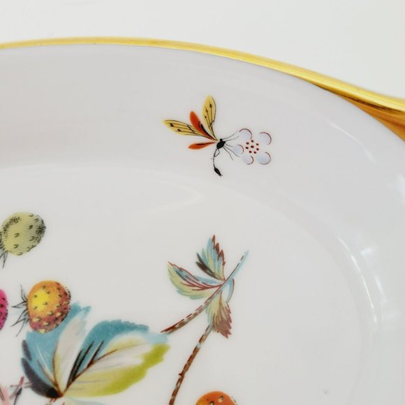 Royal Worcester Strawberry Fair Gold Trim Oval Baking Dish, Size 8, Butterfly - Picture 4 of 14